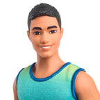 BARBIE Kenas madistas mėlynais šortais (HYV00)