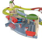 THOMAS & FRIENDS bėgių trasos rinkinys su lokomotyvų depu (JLL36)