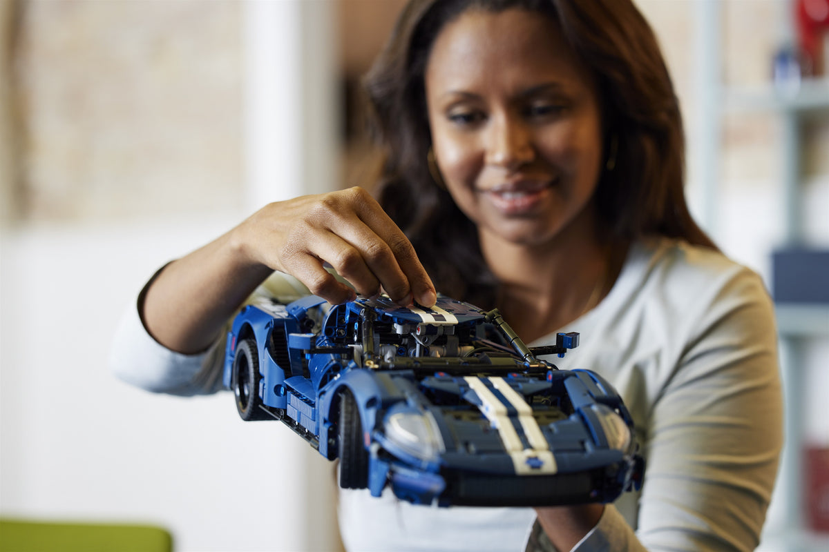 LEGO Technic 42154 2022 Ford GT