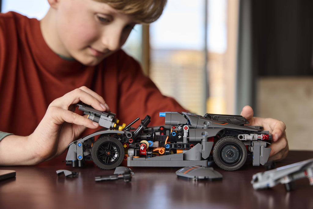 LEGO Technic 42173 Koenigsegg Jesko Absolut pilkas hiperautomobilis