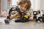 LEGO Technic 42175 Volvo FMX sunkvežimis ir EC230 elektrinis ekskavatorius