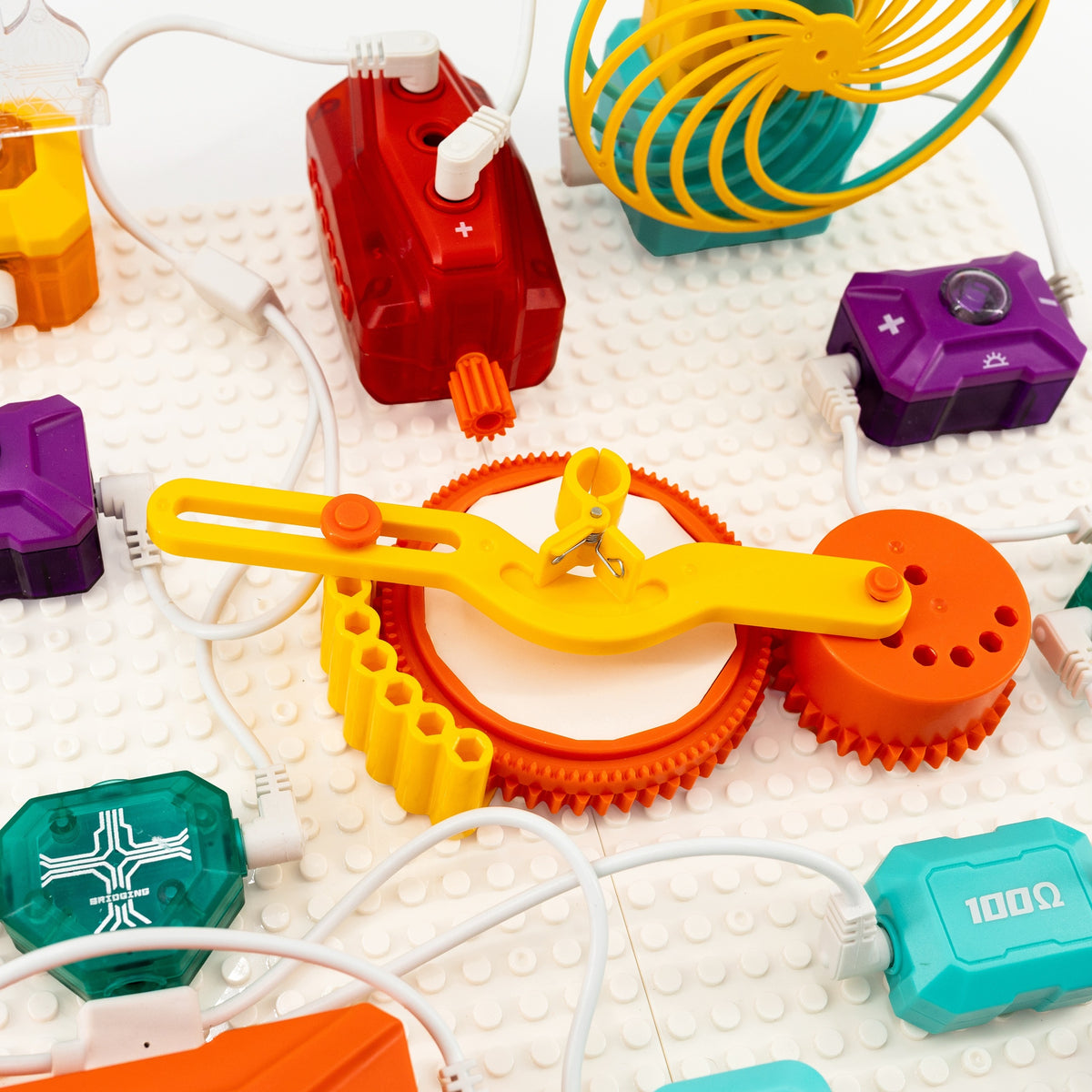 click4TOYS SCIENCE CIRCUIT elektronikos laboratorija, 46 detalės, 177+ eksperimentai