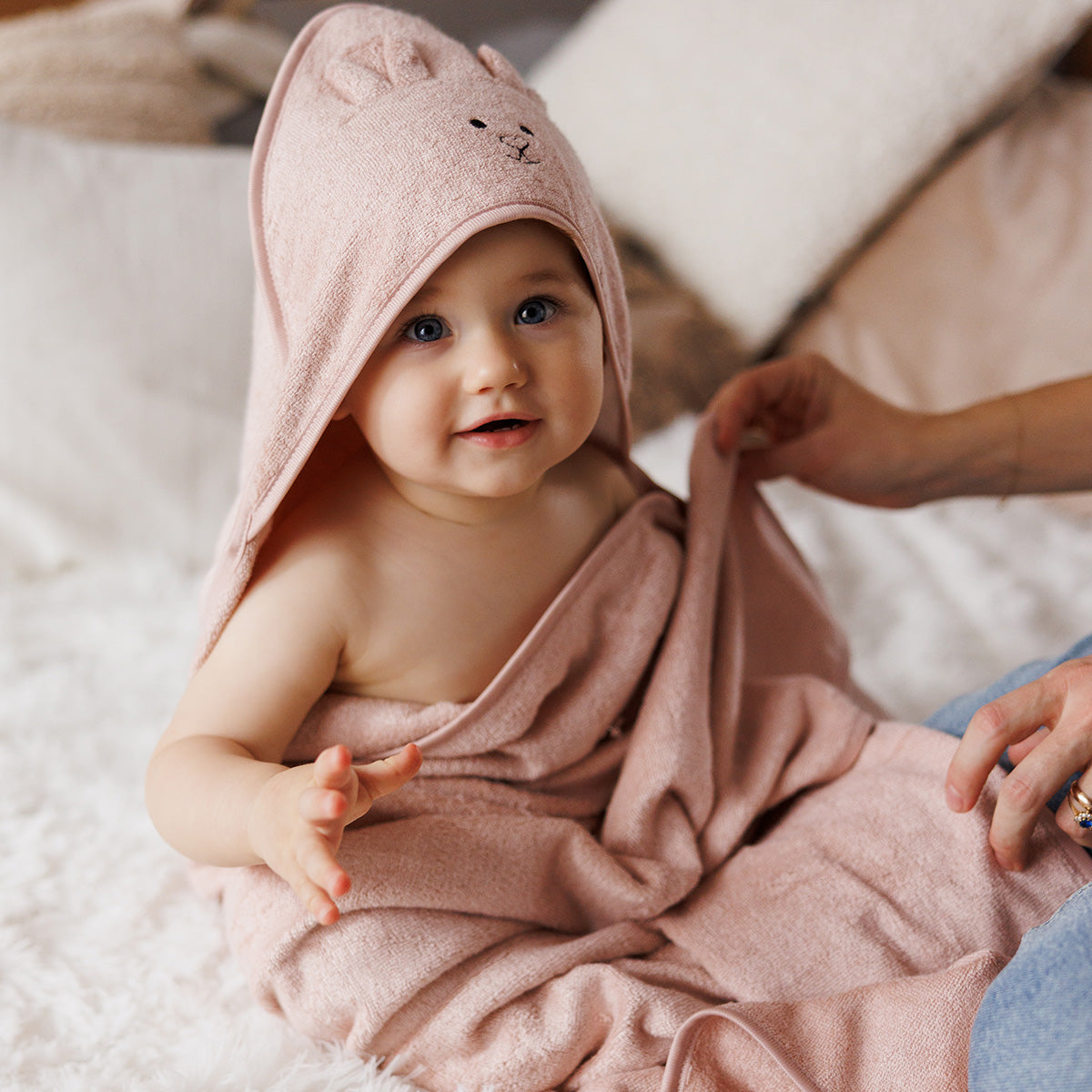 Babyono rankšluostis su gobtuvu bambukinis 100x100 rožinis 1553/04