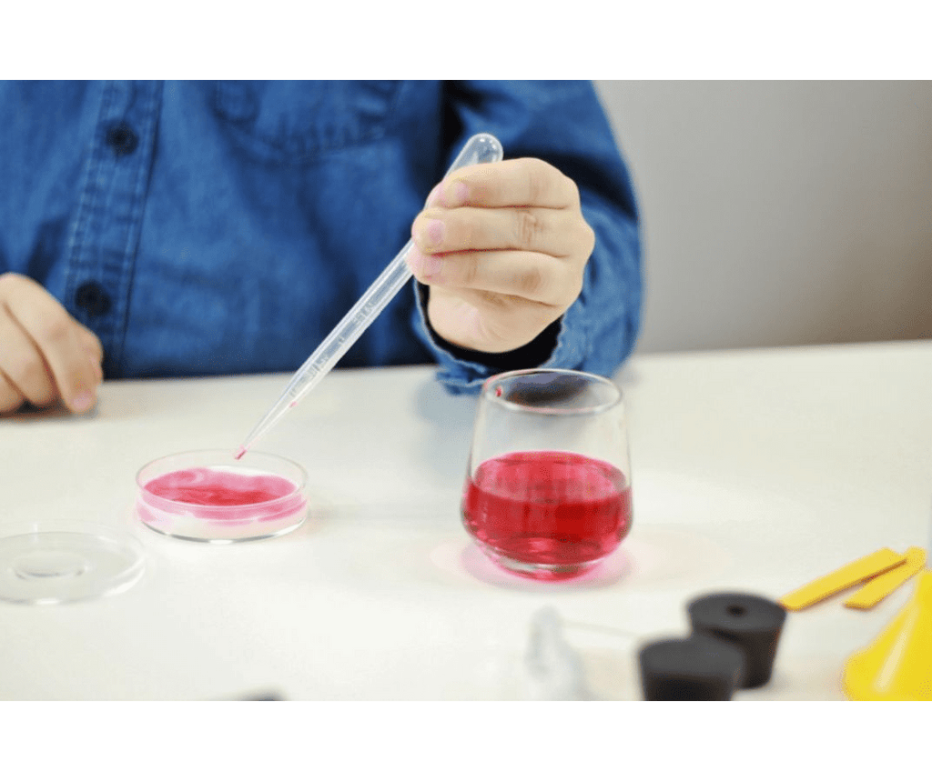 Chemijos laboratorija 150 eksperimentų