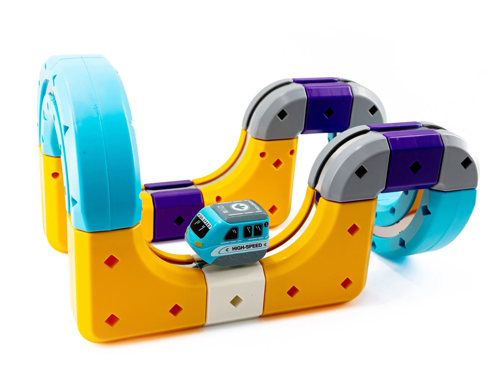 click4TOYS MAGNETIC TRACK magnetinis takas su elektriniu traukinuku, 87 detalės