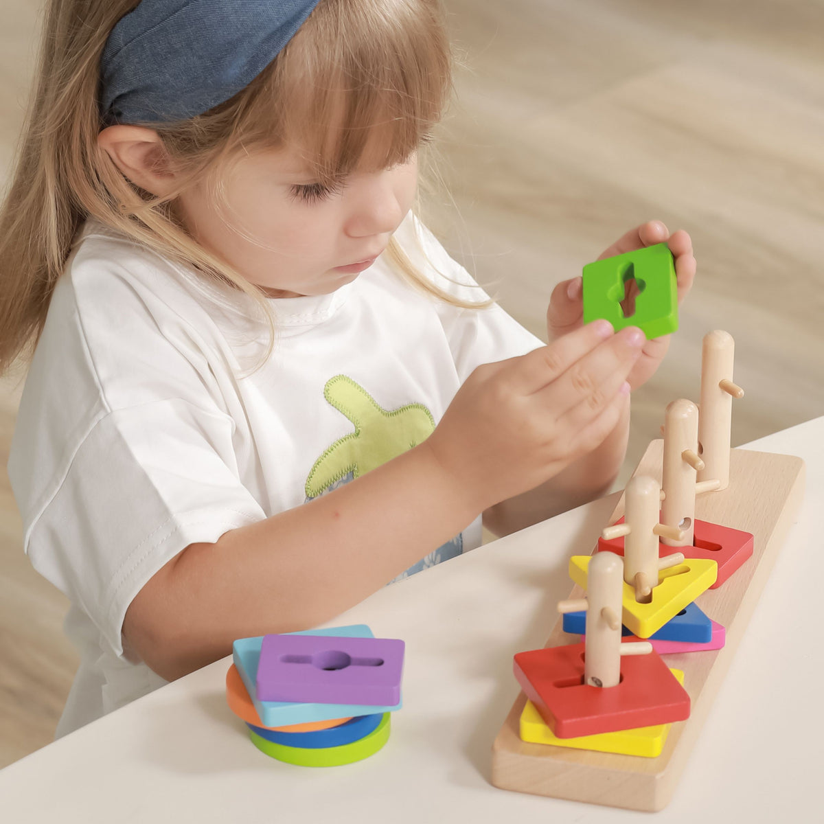 VIGA medinė Montessori formų rūšiuoklė
