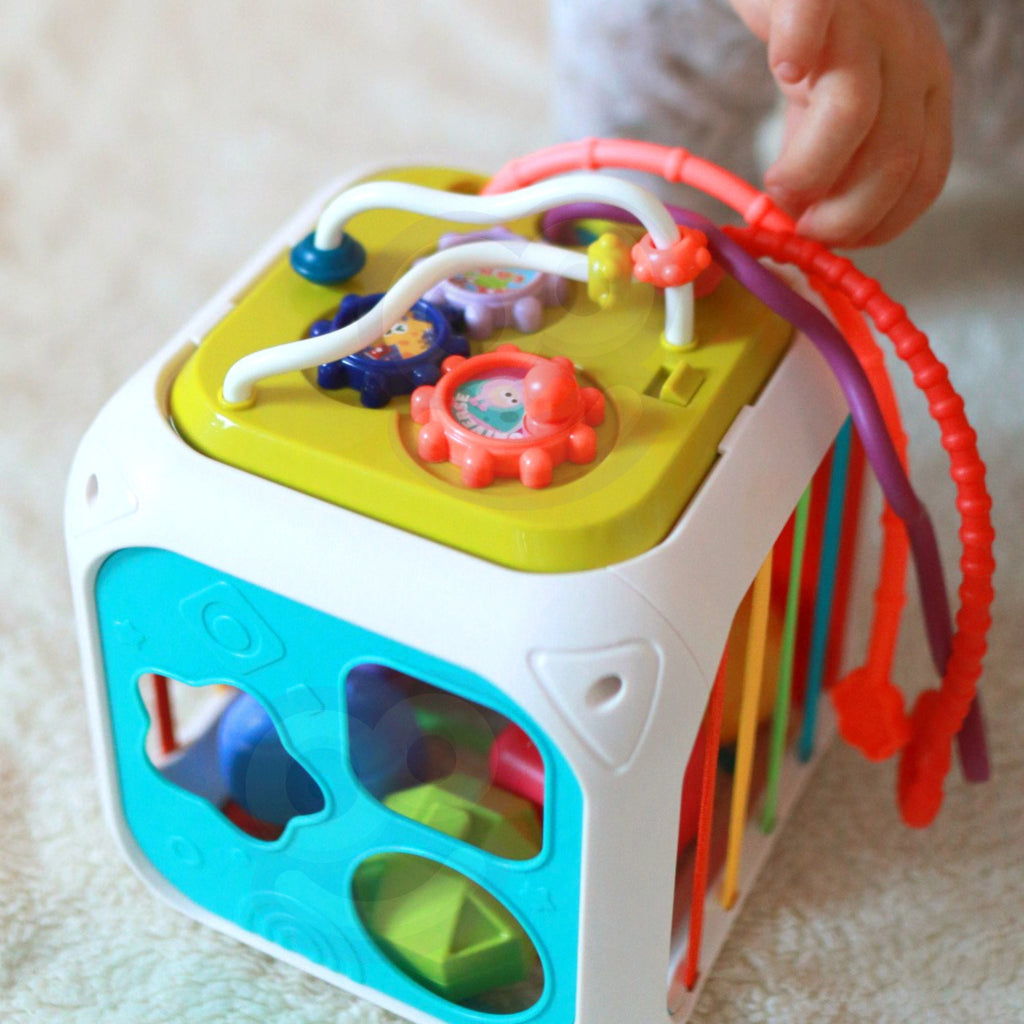 WOOPIE BABY sensorinis lavinamasis veiklų kubas su rūšiuokle