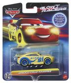 CARS šviečiantis tamsoje automodeliukas (HPG76)