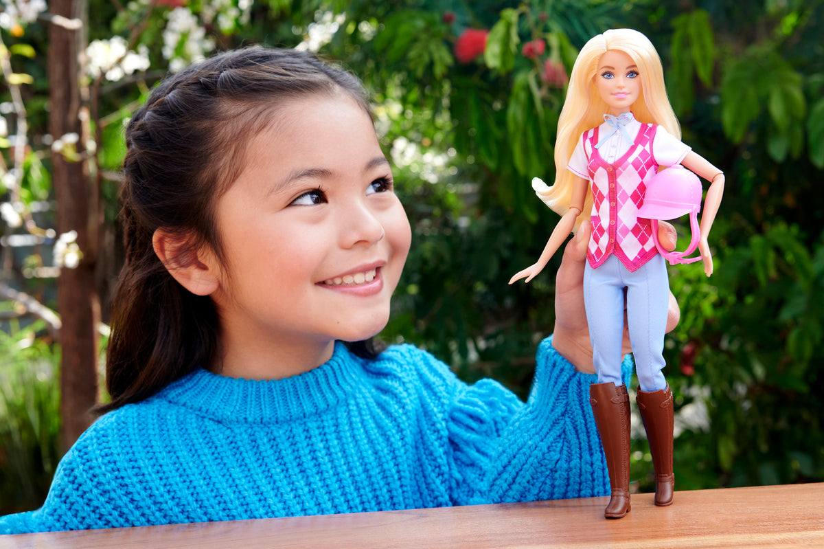 BARBIE MALIBU MYSTERIES lėlė raitelė (HXJ38)