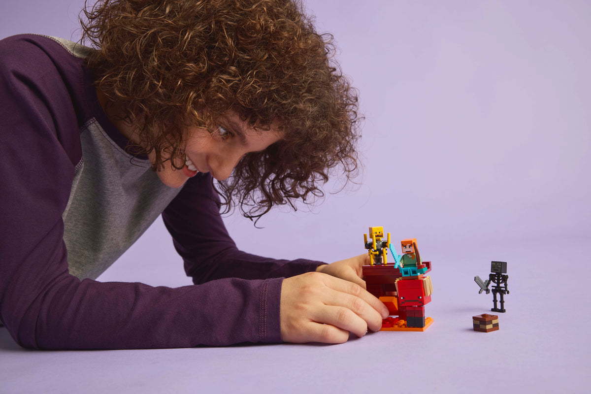 LEGO Minecraft 21266 Pragaro lavos mūšis