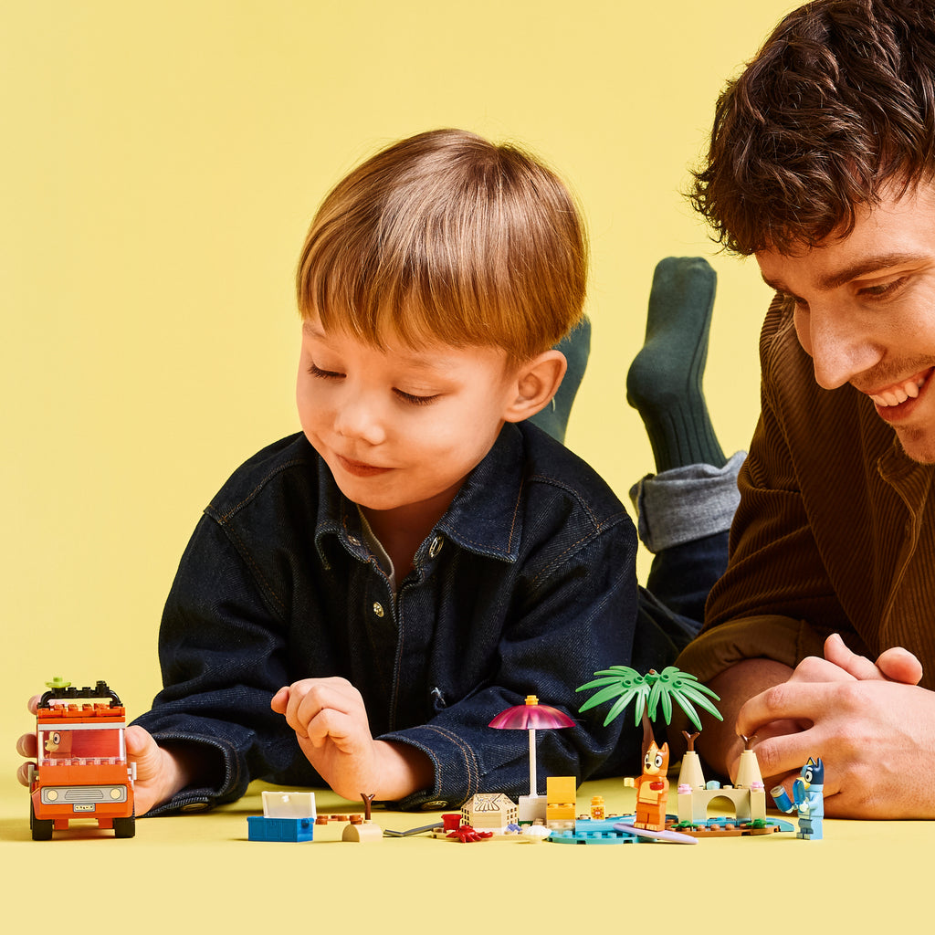 LEGO Bluey 11202 Blujės šeimos kelionė automobiliu į paplūdimį