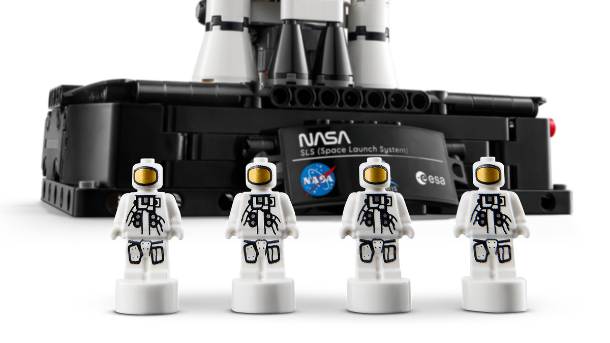 LEGO Technic 42221 NASA Artemis kosminė paleidimo sistema