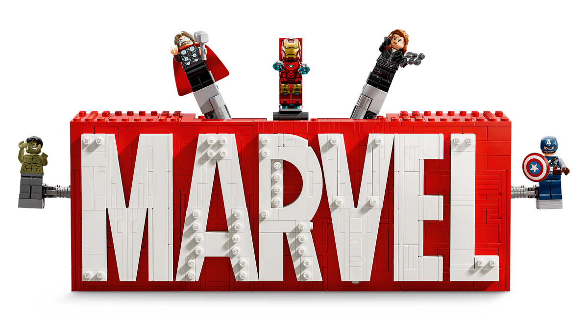 LEGO Marvel 76313 MARVEL logotipas ir minifigūrėlės