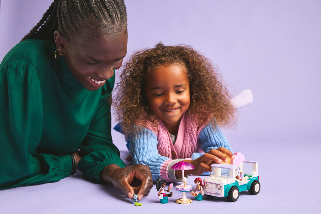 LEGO Friends 42644 Hartleiko miesto ledų furgonas