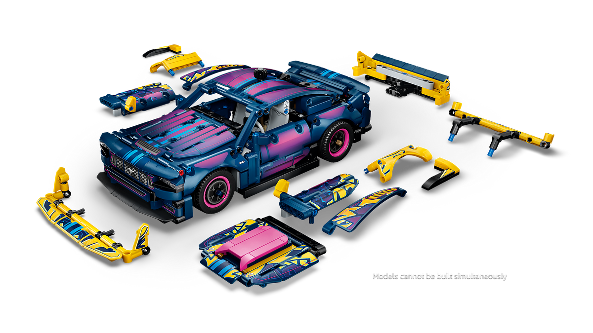 LEGO Technic 42236 Ford Mustang GT – individualus garažas