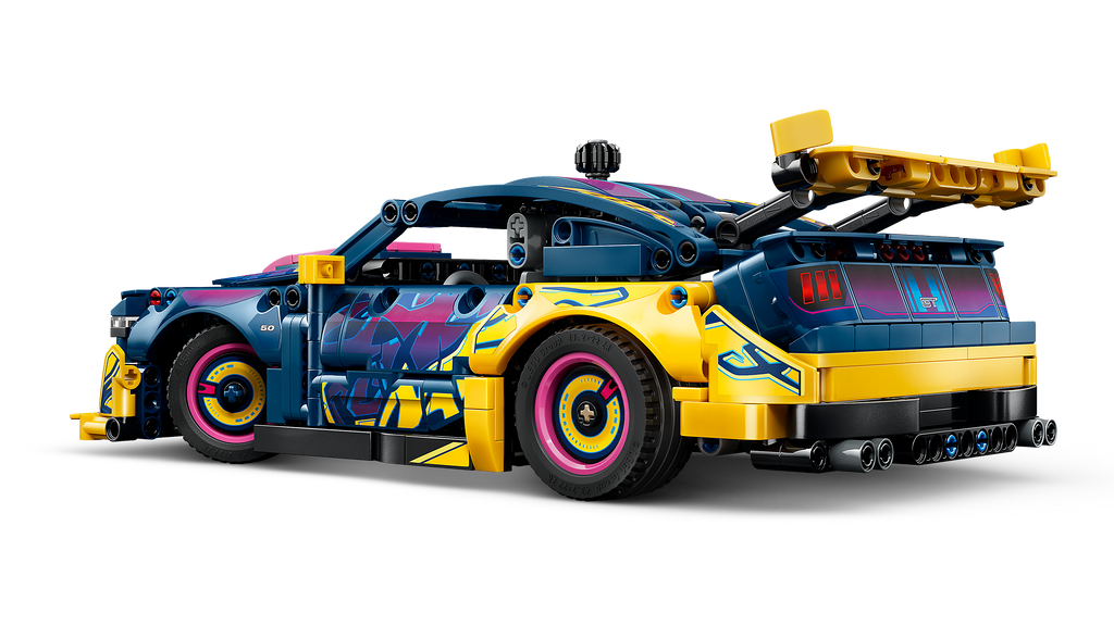 LEGO Technic 42236 Ford Mustang GT – individualus garažas