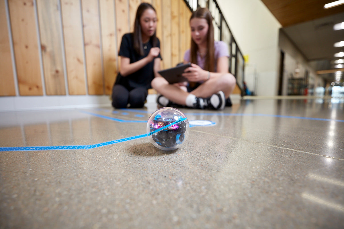 Sphero BOLT+ programuojamas robotas