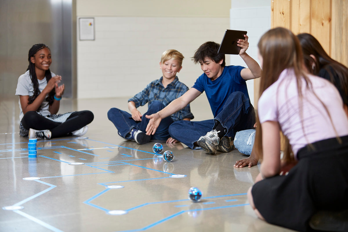 Sphero BOLT+ programuojamas robotas