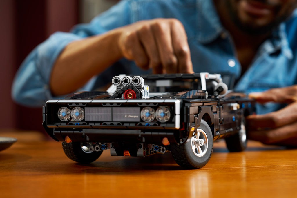 LEGO Technic 42231 Greiti ir įsiutę: Dodge Charger R/T