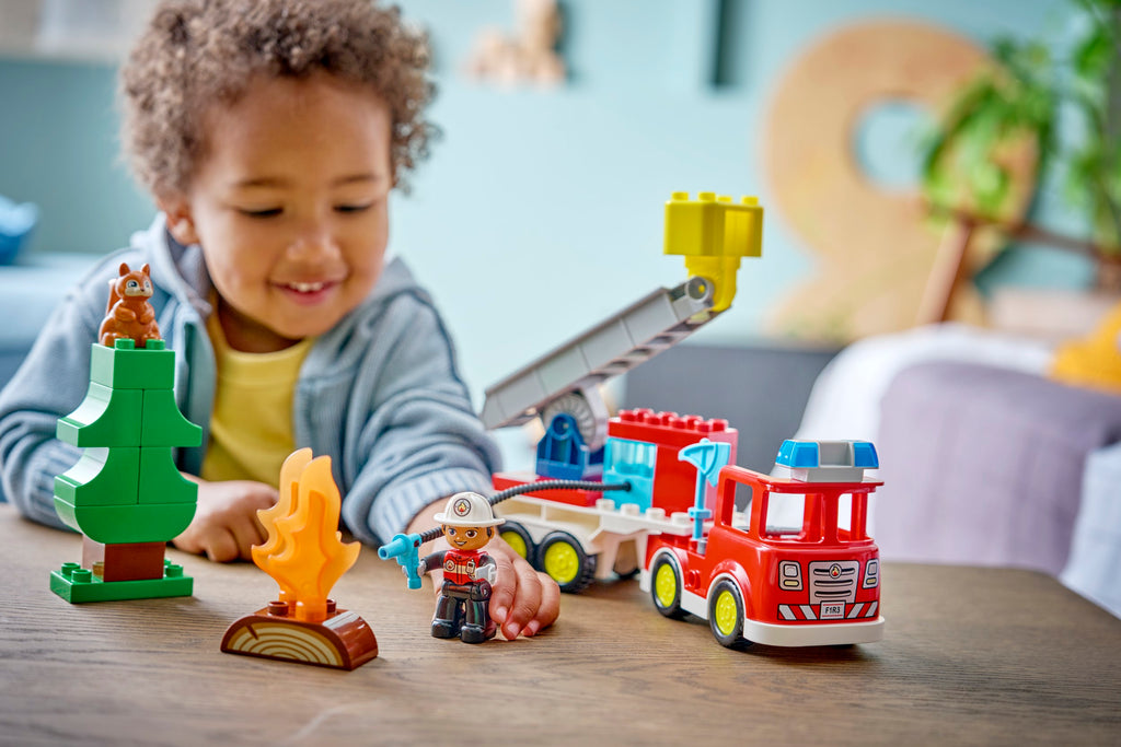 LEGO DUPLO 10473 Gaisrinė mašina su žarna ir gaisrininku