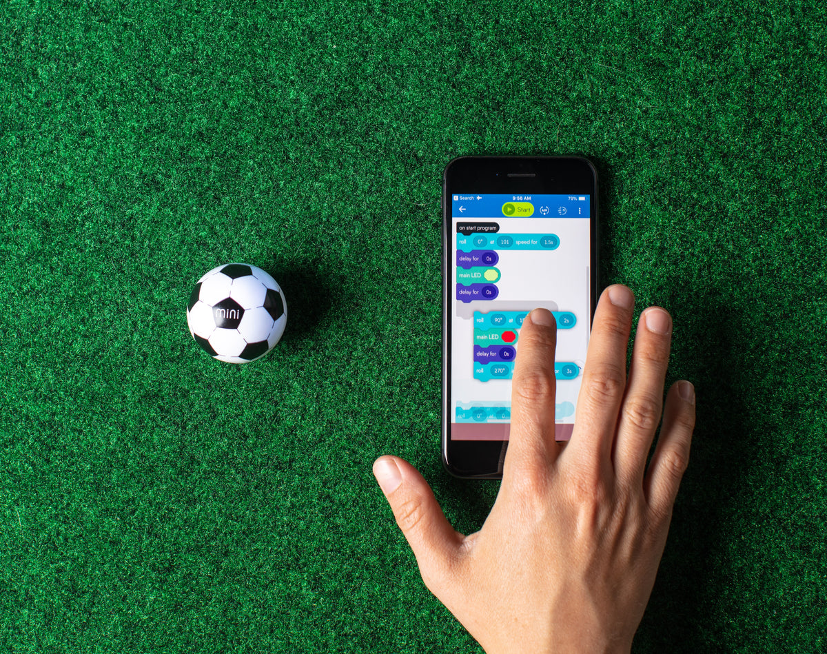 Sphero Mini Soccer programuojamas robotas-futbolo kamuoliukas
