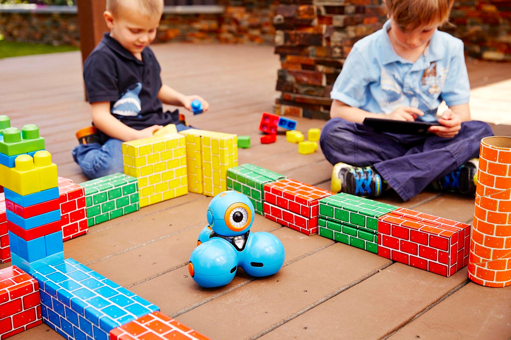 Wonder Workshop Dash programuojamas robotas