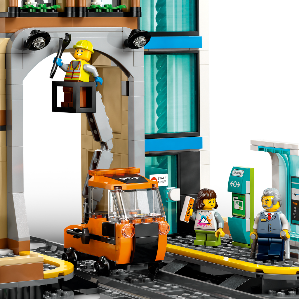 LEGO City 60469 Centrinė geležinkelio stotis
