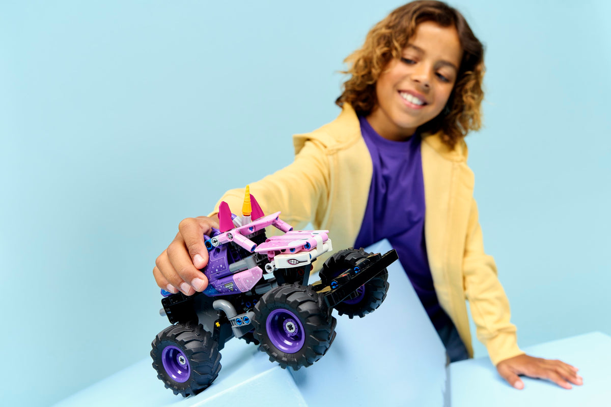 LEGO Technic 42220 Monster Jam Sparkle Smash su inerciniu varikliu