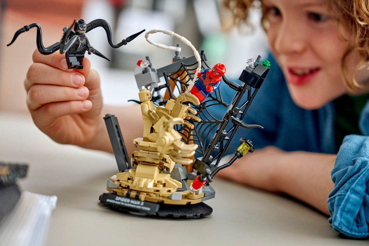 LEGO Marvel 76334 Epinis mūšis: Žmogus-voras prieš Smėlio žmogų