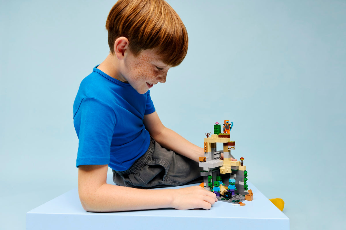 LEGO Minecraft 21587 Zombių požemis