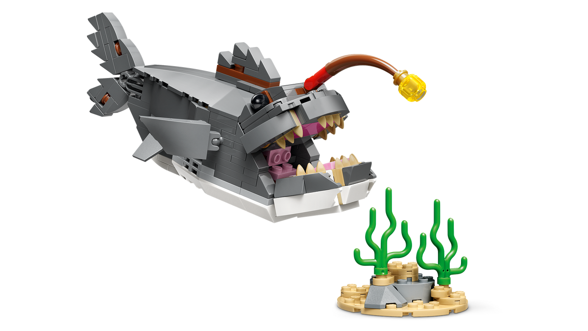 LEGO Creator 31381 Grėsmingas ryklys su lobių skrynia
