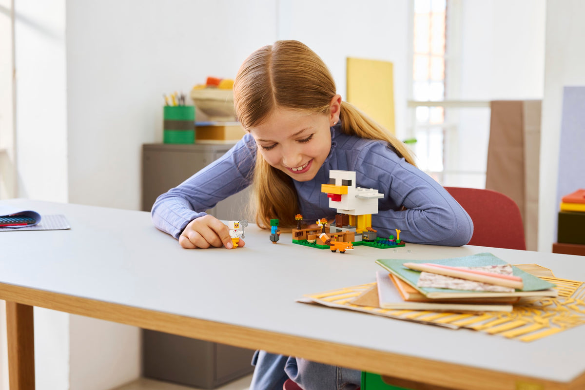LEGO Minecraft 21585 Vištų ūkis