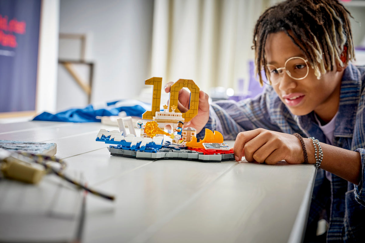 LEGO Editions 43013 Kylian Mbappé – futbolo akimirkos