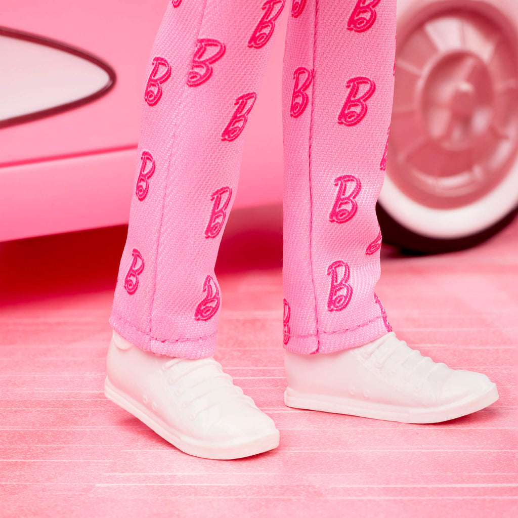Kolekcinis BARBIE filmo Kenas rožiniu kostiumu (JCP80)