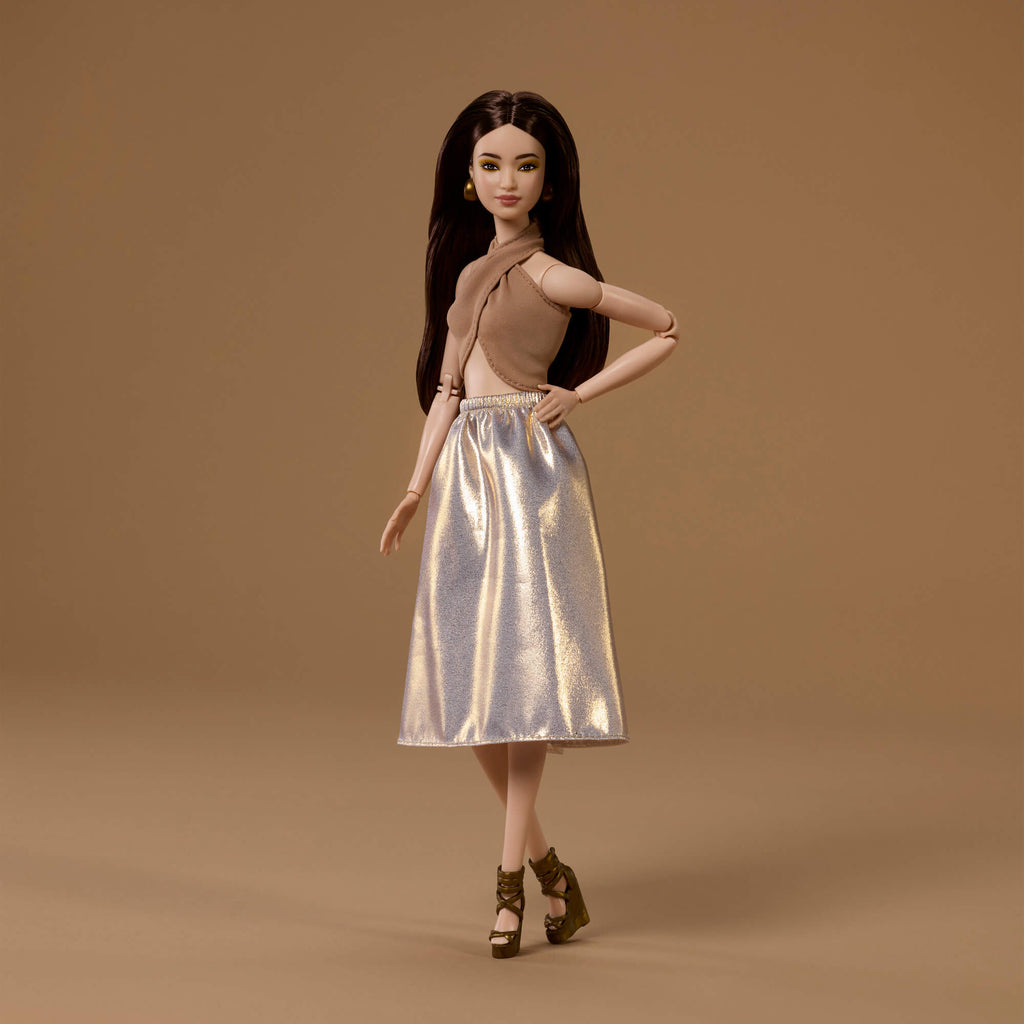 BARBIE BASICS No6 lėlė (JJX25)