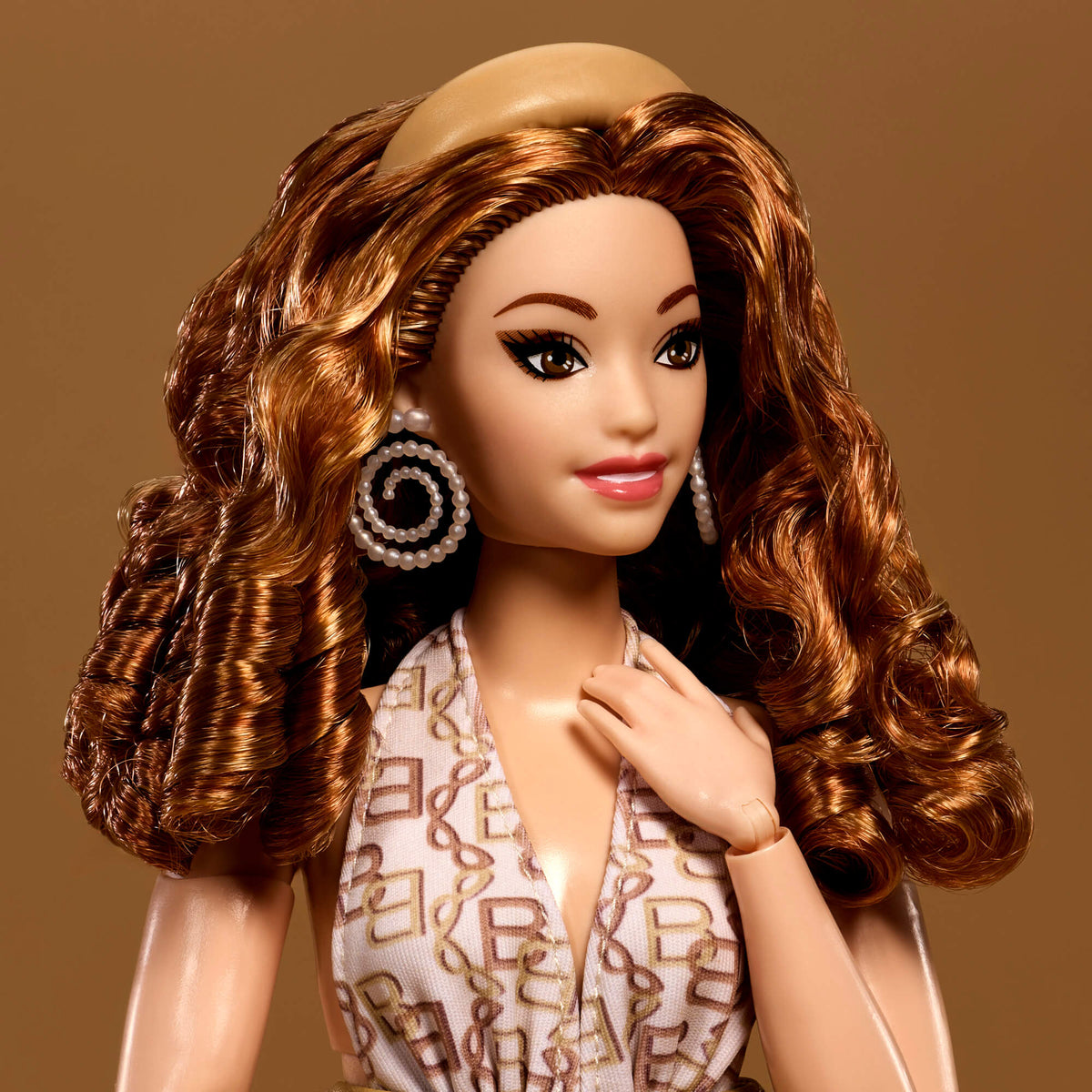 BARBIE YOU CREATE BASICS lėlė šviesiais plaukais (JJX37)