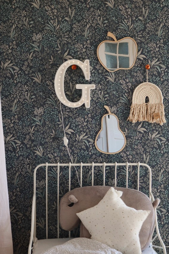 Kids Room Apple Mirror – Child-Friendly Acrylic & Wood