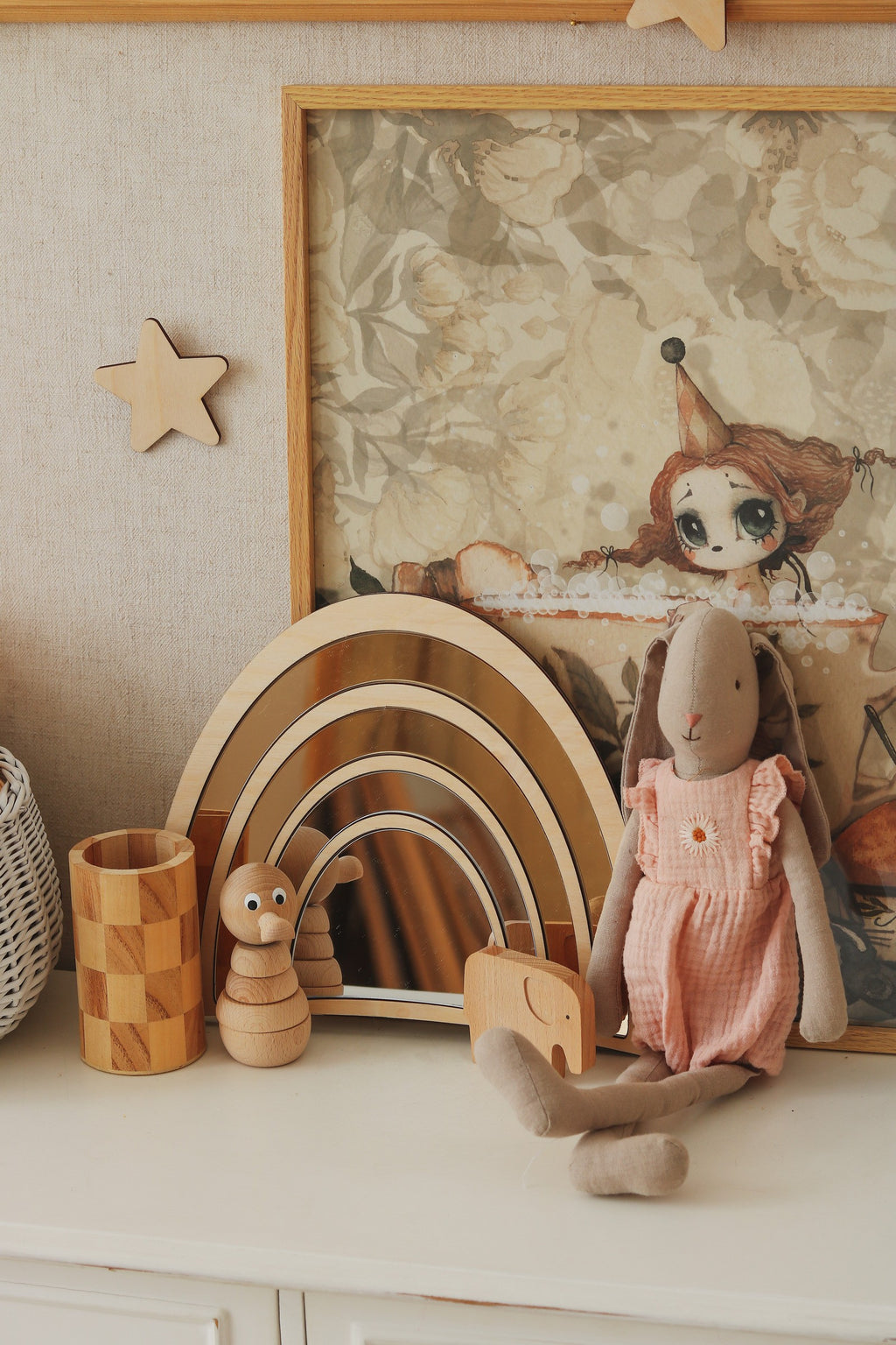 Kids Room Rainbow Mirror – Child-Friendly Acrylic & Wood