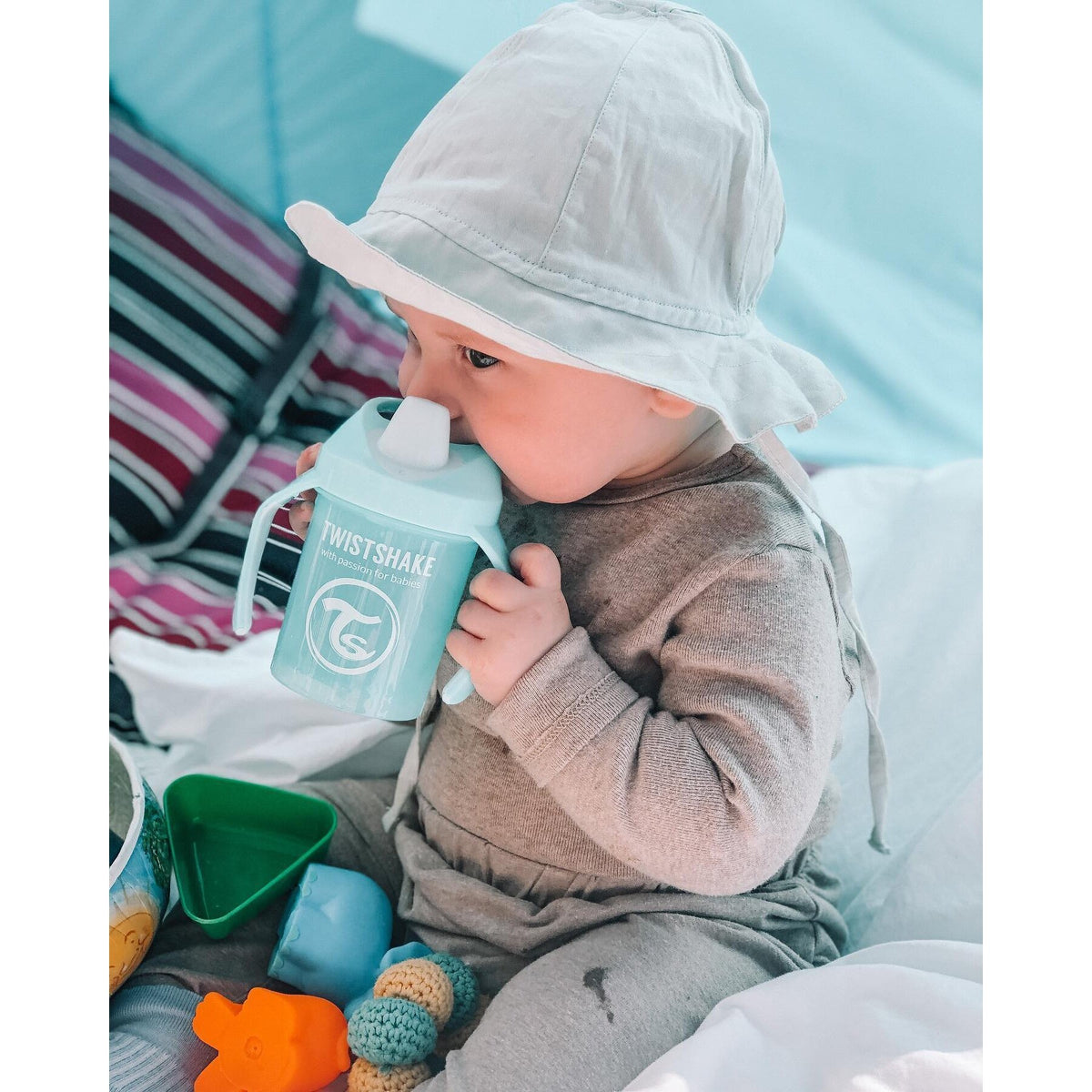 Twistshake puodelis mini mėlynas nuo 4mėn 230 ml 78268